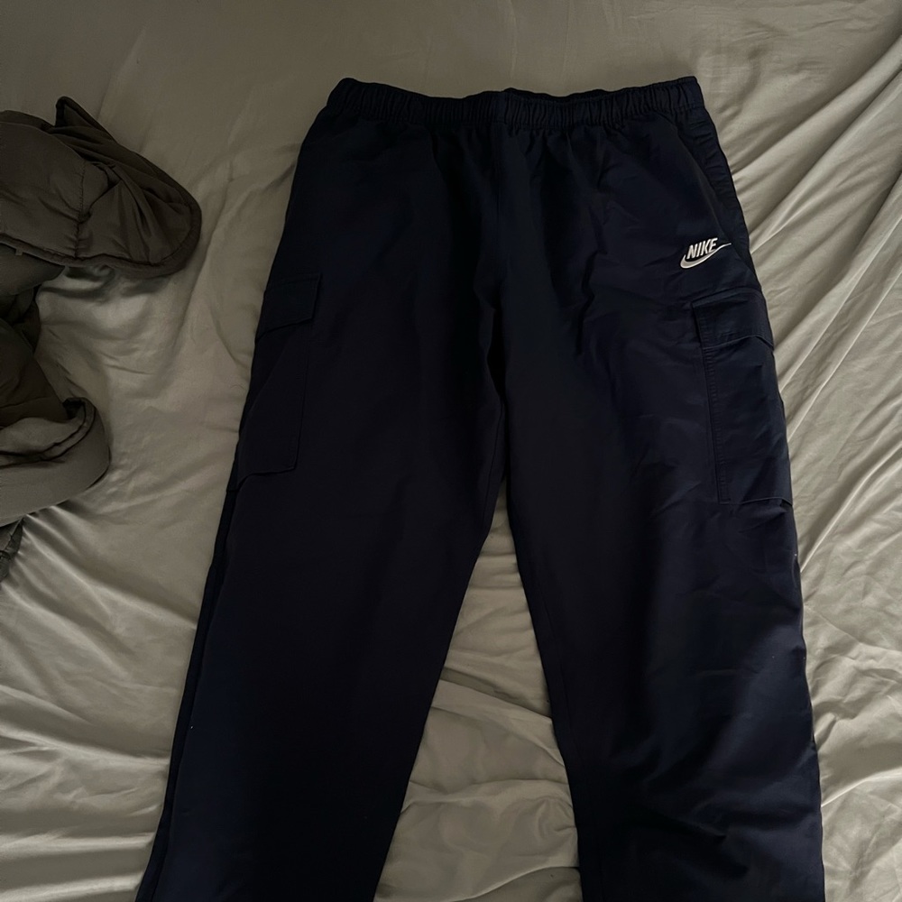 Nike men’s cargo pants
